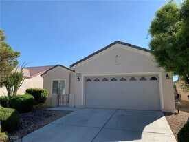 7404 Petrel St in North Las Vegas, NV - Building Photo