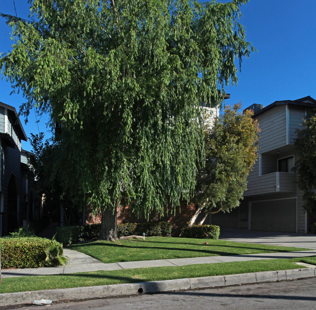 1149 Linden Ave in Glendale, CA - Building Photo - Building Photo