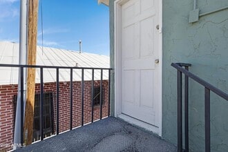 1108 E Portland St in Phoenix, AZ - Foto de edificio - Building Photo