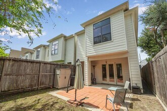 4205 Koehler St in Houston, TX - Building Photo - Building Photo