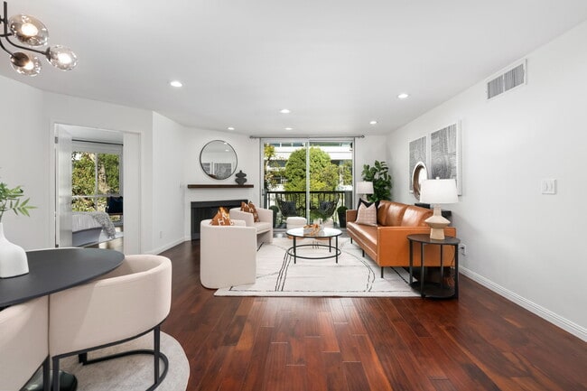 property at 8530 Holloway Dr
