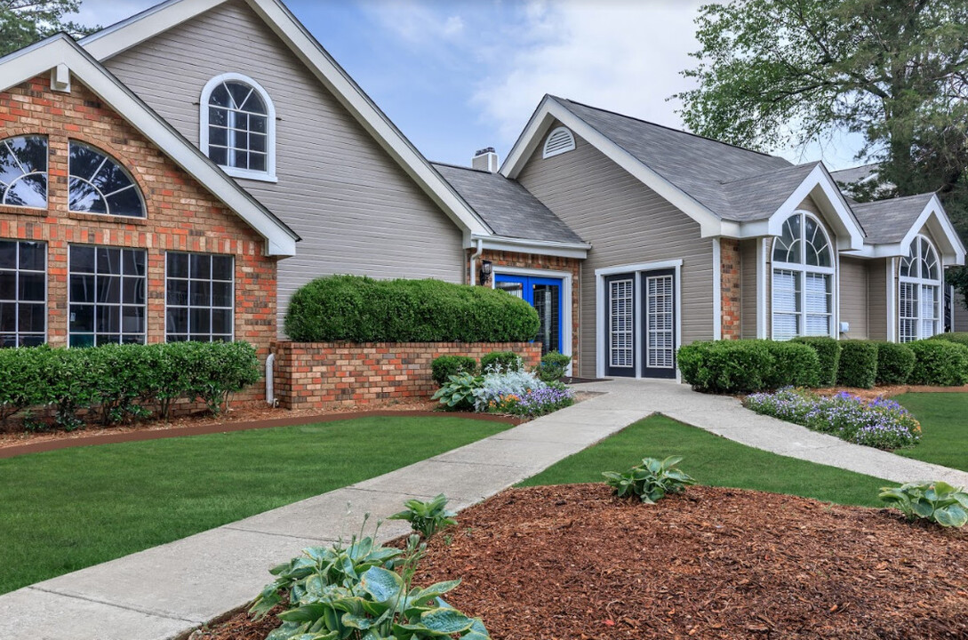 The Davis Apartments in Huntsville, AL - Foto de edificio