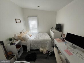 1704 Arlington St in Philadelphia, PA - Building Photo - Building Photo