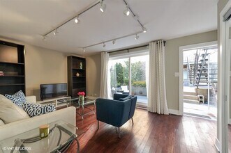 4041 N Keystone Ave in Chicago, IL - Building Photo - Building Photo