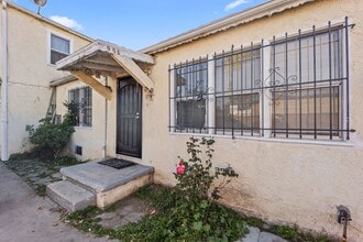 956 E Imperial Hwy in Los Angeles, CA - Building Photo - Building Photo