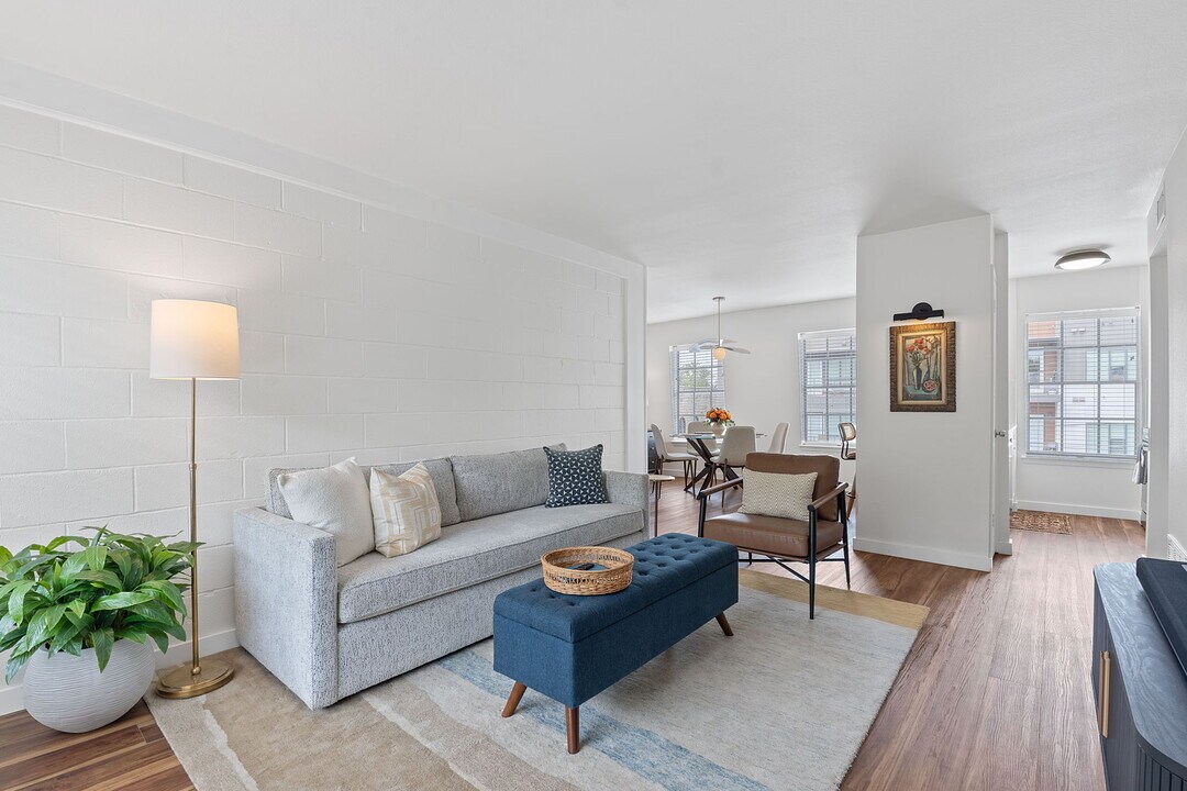 300 Crockett St, Unit 301 in Austin, TX - Building Photo
