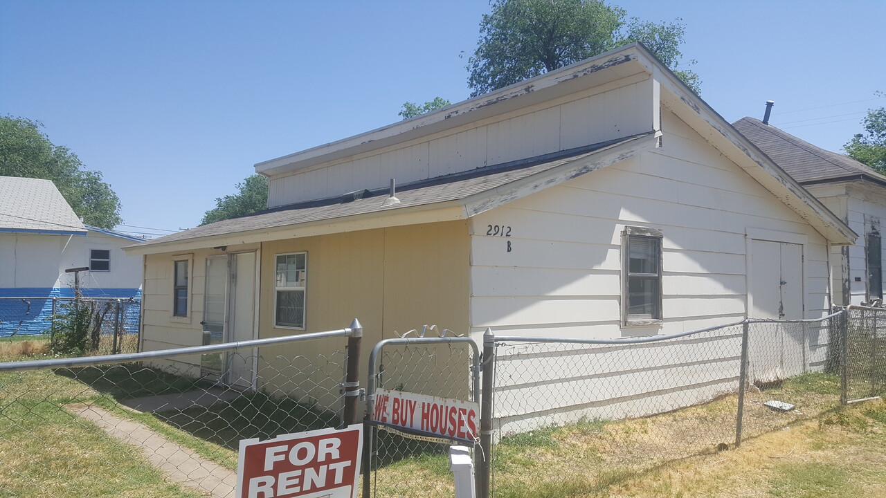 2912 SW 7th Ave, Unit C Unit in Amarillo, TX - Foto de edificio