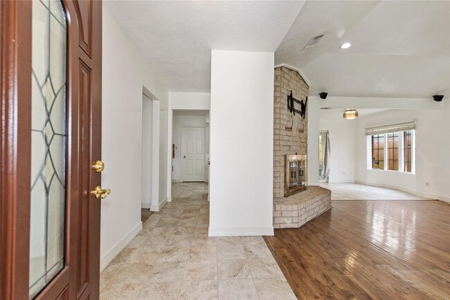 4811 Algernon Dr in Spring, TX - Building Photo - Building Photo