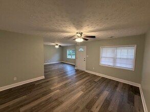 115 E Sherwood Dr in Havelock, NC - Building Photo - Building Photo