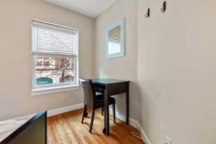 30 Edgerly Rd, Unit 3 Apartamentos