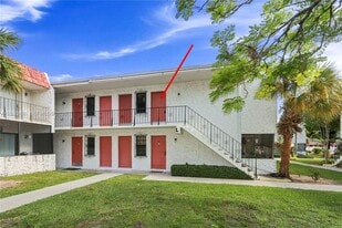 8701 SW 141st St in Palmetto Bay, FL - Building Photo