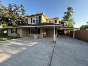 1014 Roxella St in Houston, TX - Building Photo - Building Photo