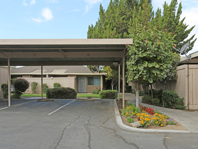 Gatewood Park Apartments in Fresno, CA - Foto de edificio - Building Photo