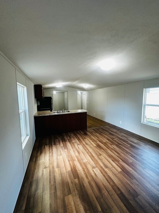 7775 Florida Blvd in Denham Springs, LA - Building Photo