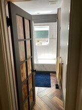 7405 N Burrage Ave in Portland, OR - Building Photo - Building Photo