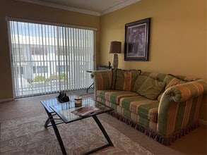 412 S Cypress Rd in Pompano Beach, FL - Building Photo - Building Photo