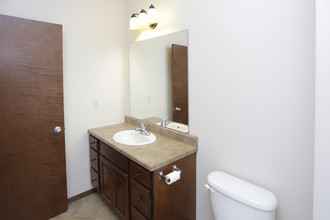 Prairie Village Apartments in Aberdeen, SD - Foto de edificio - Interior Photo