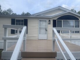 350 Mockingbird Dr in Springfield, GA - Building Photo