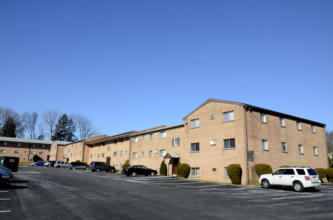 Ridley Park Plaza in Ridley Park, PA - Foto de edificio