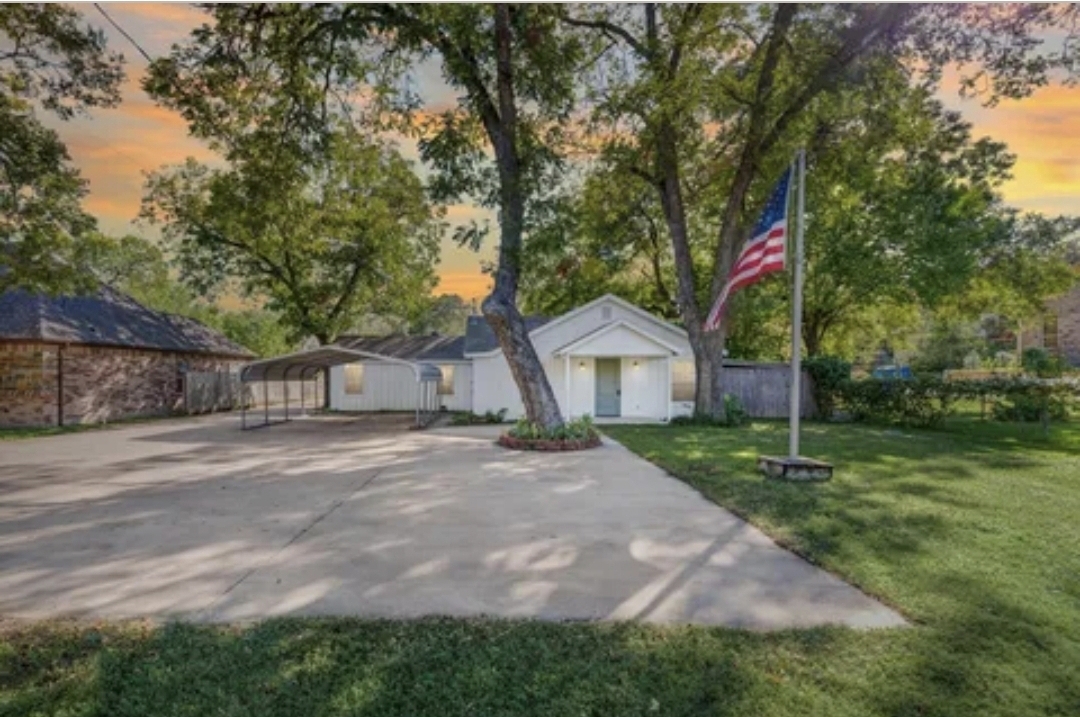 4327 Ohio Garden Rd, Unit GUEST HOUSE in Backyard in Fort Worth, TX - Building Photo