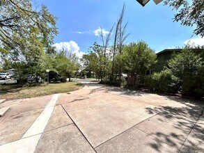2309 Devonshire Dr in Austin, TX - Building Photo - Building Photo