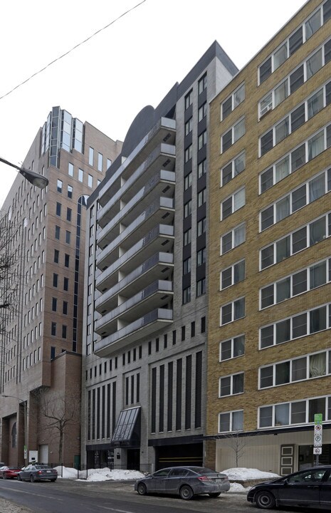 18 Nepean St in Ottawa, ON - Building Photo