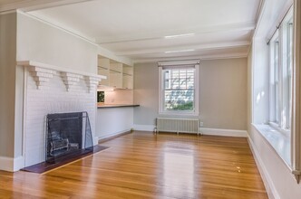 29 Devereaux St in Arlington, MA - Building Photo - Building Photo