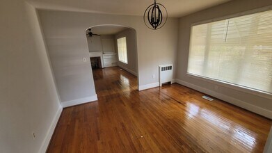 216 St Marys St in Garner, NC - Foto de edificio - Building Photo