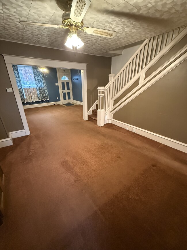 409 E Mahanoy St in Mahanoy City, PA - Building Photo - Building Photo