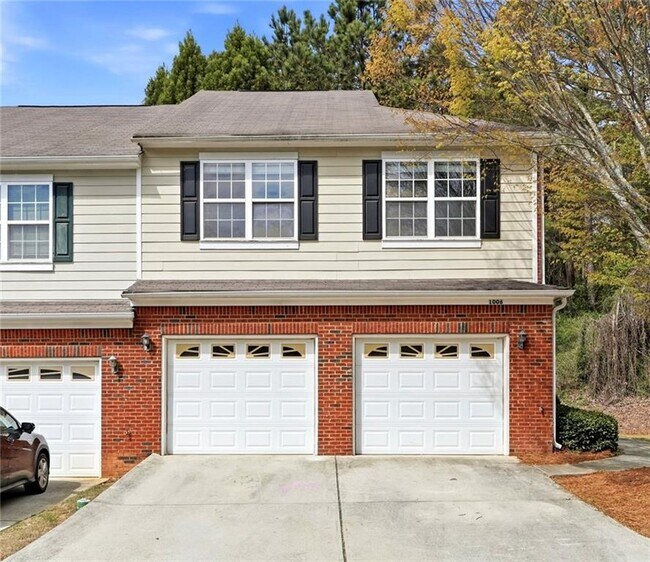 property at 1006 Ivydale Cir
