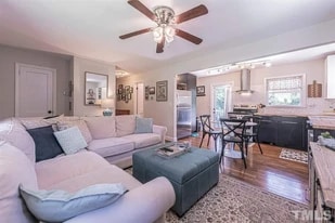 2432 Derby Dr in Raleigh, NC - Building Photo