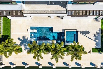 2650 NE 48th Ct in Lighthouse Point, FL - Building Photo - Building Photo