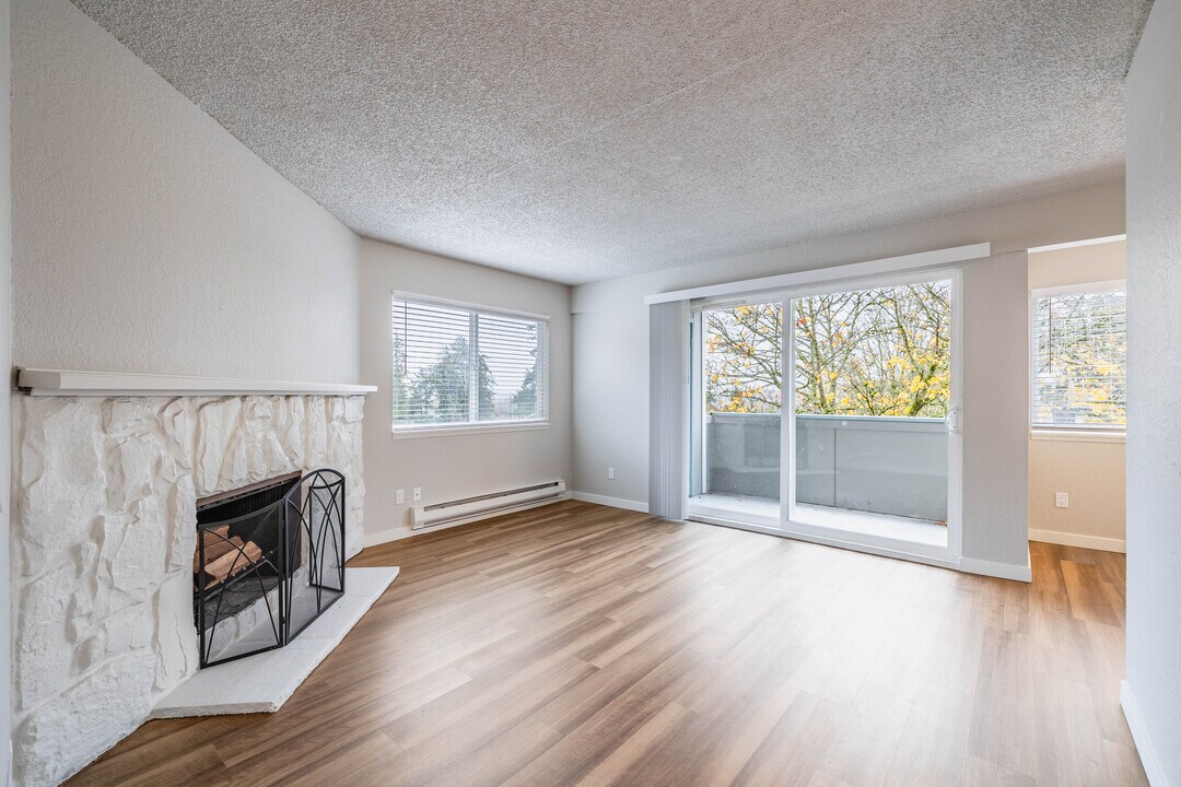 Peak 88 in Renton, WA - Foto de edificio