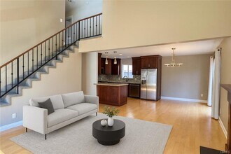 1802 Vanderbilt Ln in Redondo Beach, CA - Building Photo - Building Photo