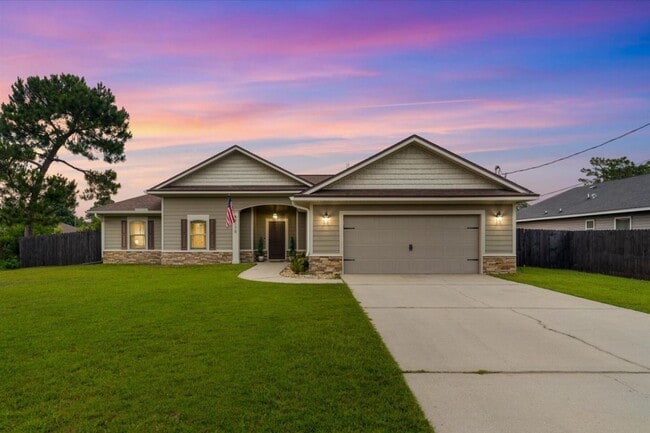 8170 Tavira St in Navarre, FL - Building Photo - Building Photo