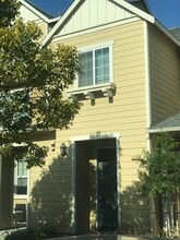 602 Flathead River St in Oxnard, CA - Building Photo - Building Photo