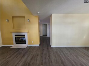 5686 NE Canard Dr in Hillsboro, OR - Building Photo - Building Photo
