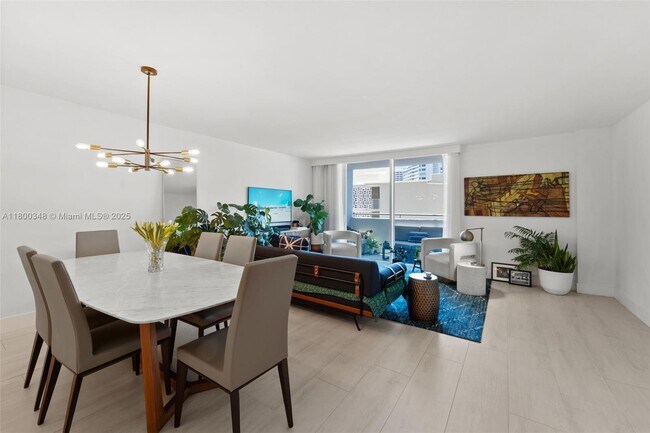 1658 Bay Rd in Miami Beach, FL - Building Photo - Building Photo