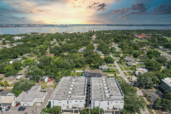 5008 S MacDill Ave in Tampa, FL - Building Photo - Building Photo