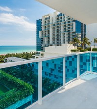 Roney Palace in Miami Beach, FL - Building Photo - Building Photo