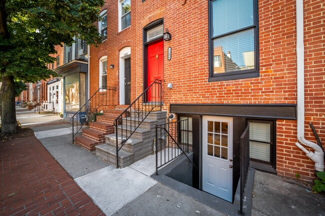 1206 S Charles St in Baltimore, MD - Building Photo - Building Photo