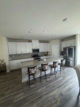 2612 Greenmarket Dr in Charlotte, NC - Foto de edificio - Building Photo