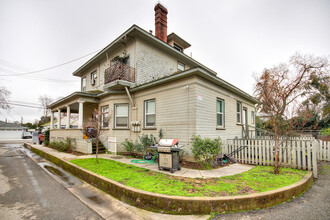 2376 C St in Oroville, CA - Building Photo - Building Photo