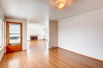 4402 54th Ave NE in Seattle, WA - Building Photo - Building Photo