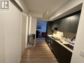 5-205 Lakeview Ave in Toronto, ON - Building Photo - Building Photo