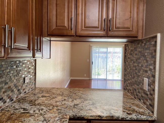 36875 Sycamore St in Newark, CA - Building Photo - Building Photo