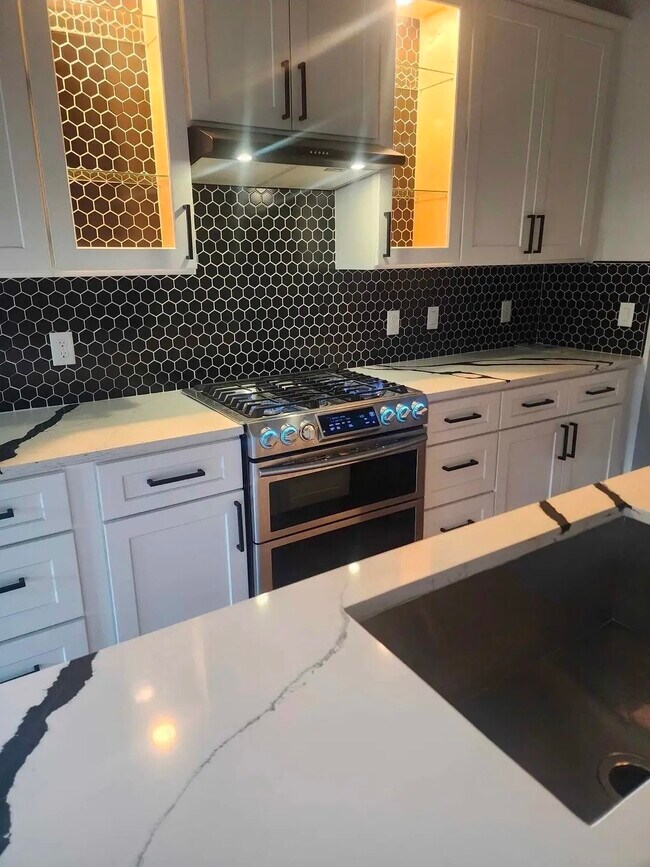 1002 Natchez Ave in Pasadena, TX - Building Photo - Building Photo