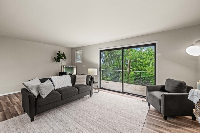 32133 108th Ave SE in Auburn, WA - Foto de edificio - Building Photo