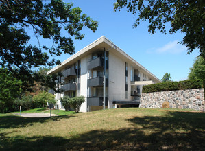 Park Terrace Apartments in Ann Arbor, MI - Building Photo - Building Photo