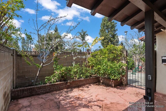 1924 Gomes Rd in Fremont, CA - Building Photo - Building Photo
